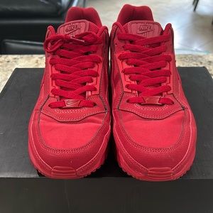 Nike Air max LTD 3 Gym Red running shoe. Size 11 men’s.